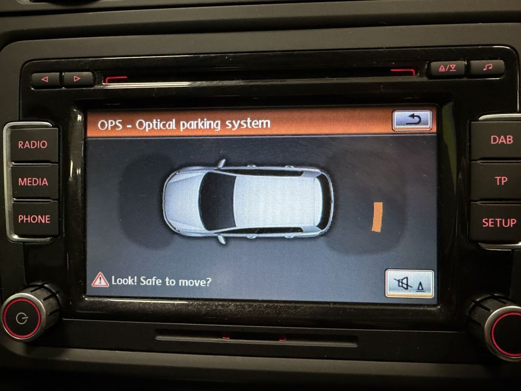 Used Volkswagen Golf 2011 for sale - 77890872: Photo 28