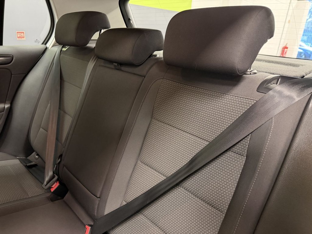 Used Volkswagen Golf 2011 for sale - 77890872: Photo 34