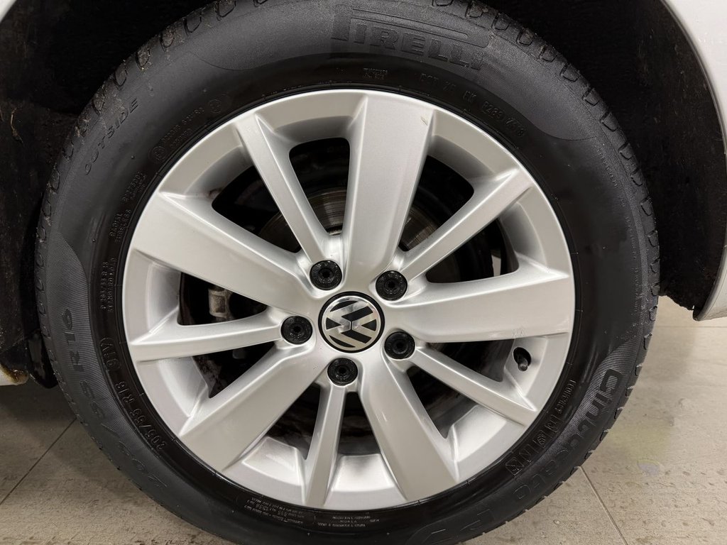 Used Volkswagen Golf 2011 for sale - 77890872: Photo 40