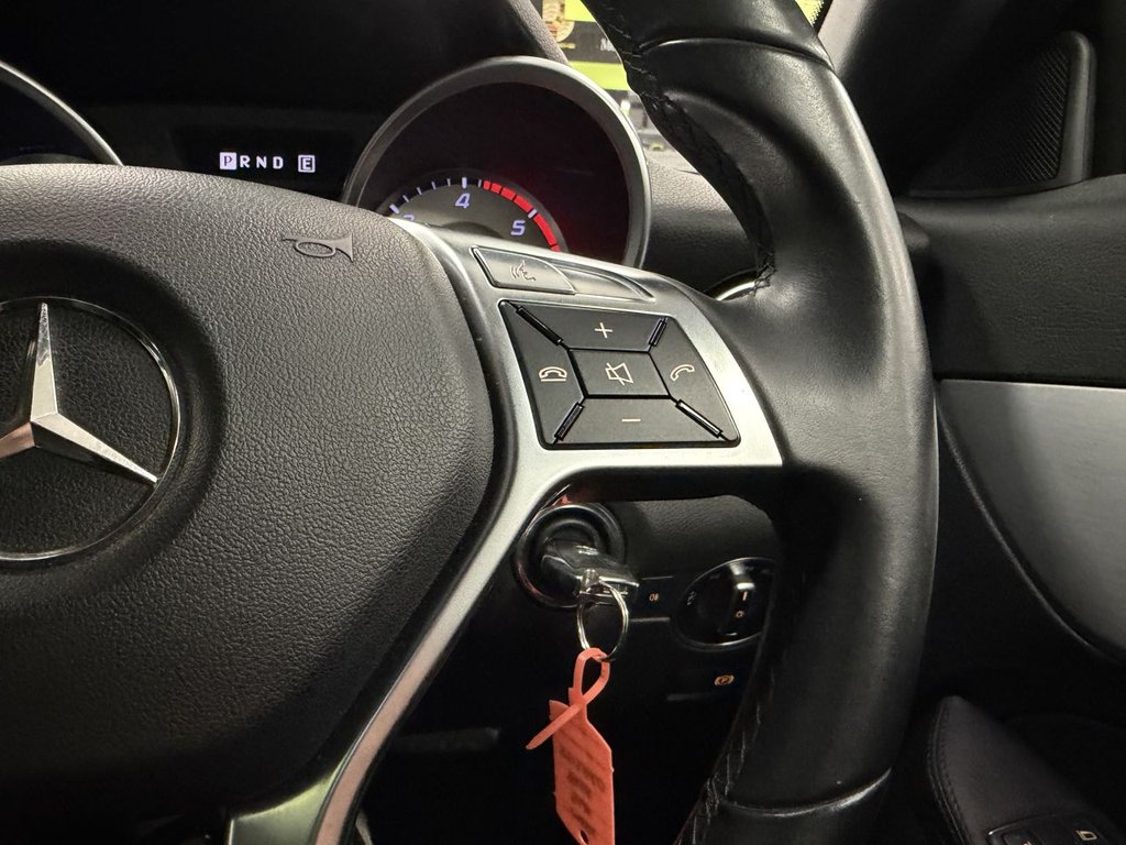 Used Mercedes-Benz SLK 2013 for sale - 77792499: Photo 14