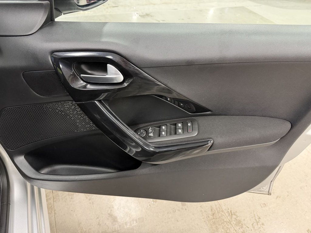 Used Peugeot 208 2018 for sale - 77891179: Photo 13