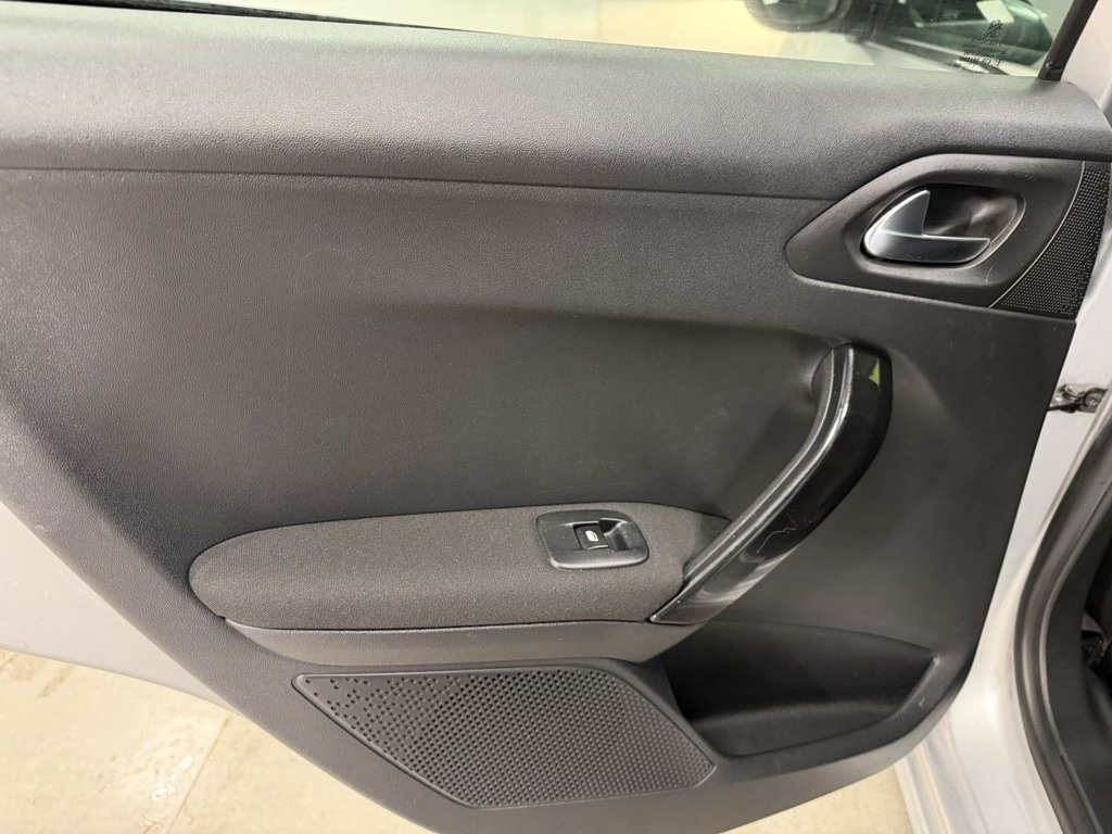 Used Peugeot 208 2018 for sale - 77891179: Photo 37