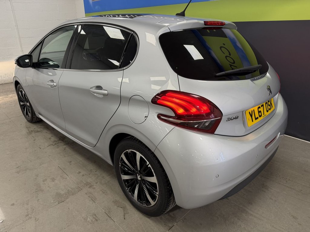 Used Peugeot 208 2018 for sale - 77891179: Photo 8