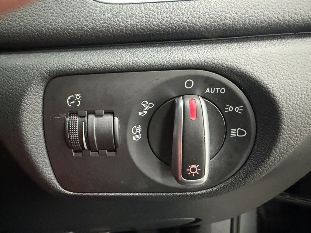 Used Audi Q3 2017 for sale - 77667431: Photo 16