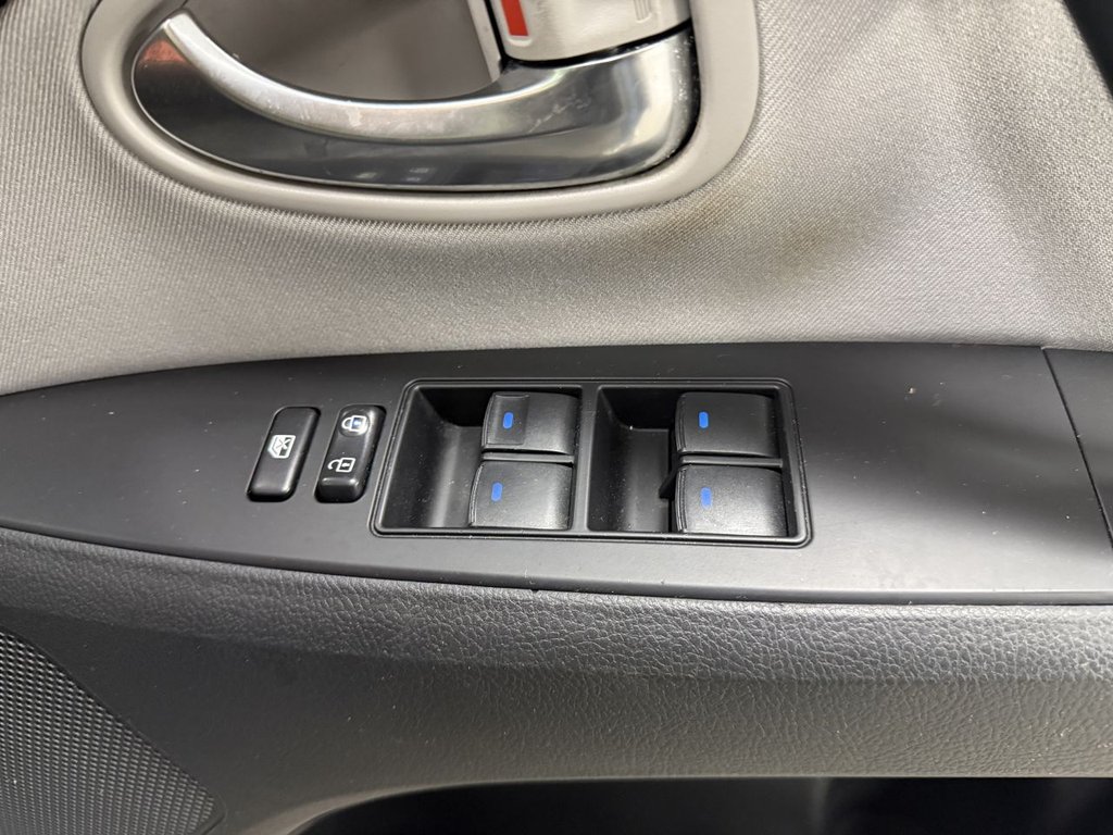 Used Toyota Avensis 2016 for sale - 77038123: Photo 12