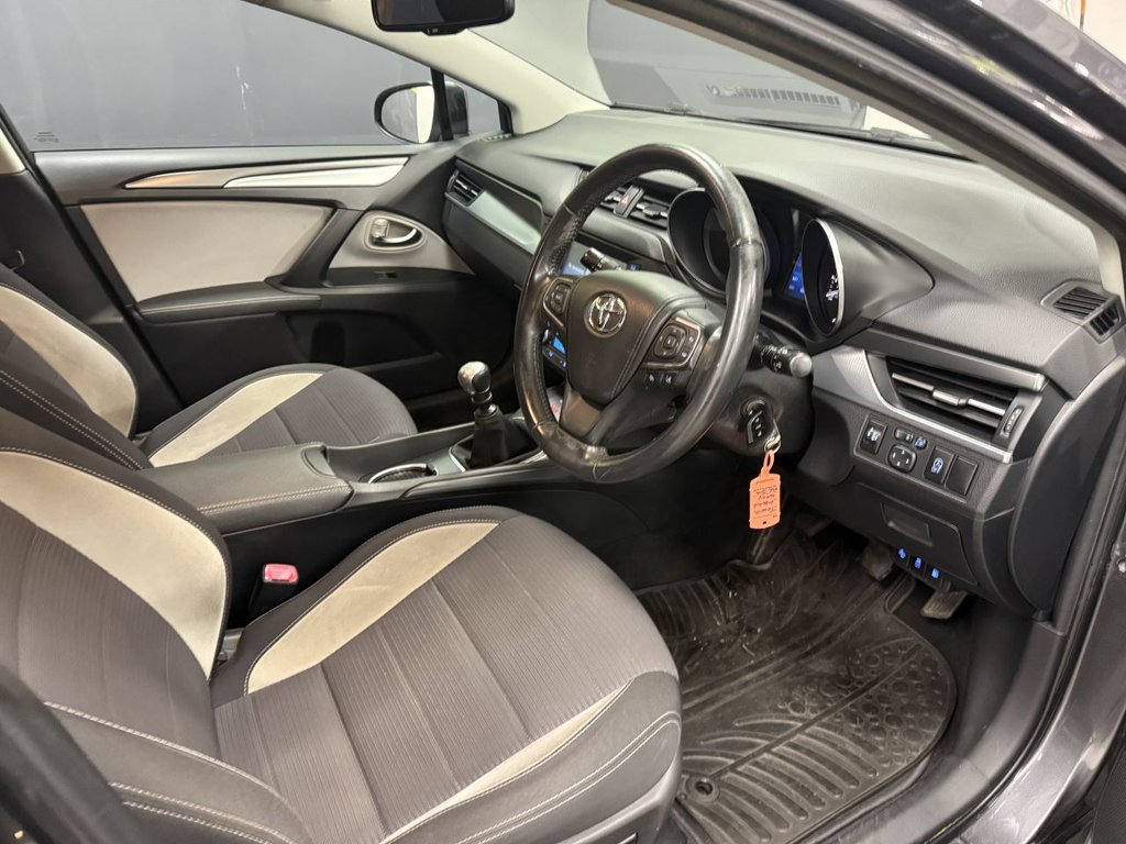 Used Toyota Avensis 2016 for sale - 77038123: Photo 16