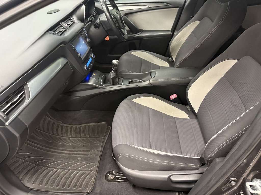 Used Toyota Avensis 2016 for sale - 77038123: Photo 30