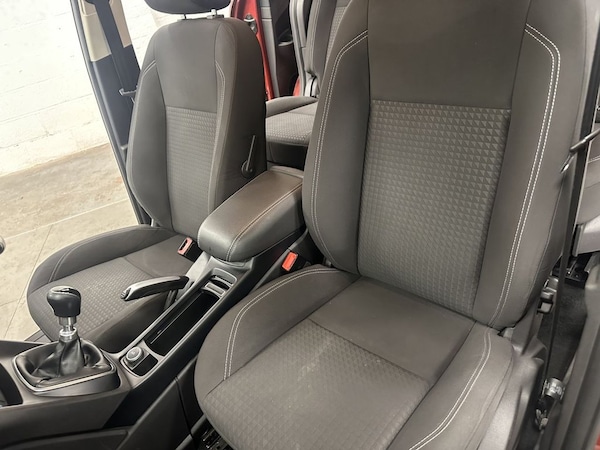 Used Ford Grand C-Max 2015 for sale - 75542704: Photo 33
