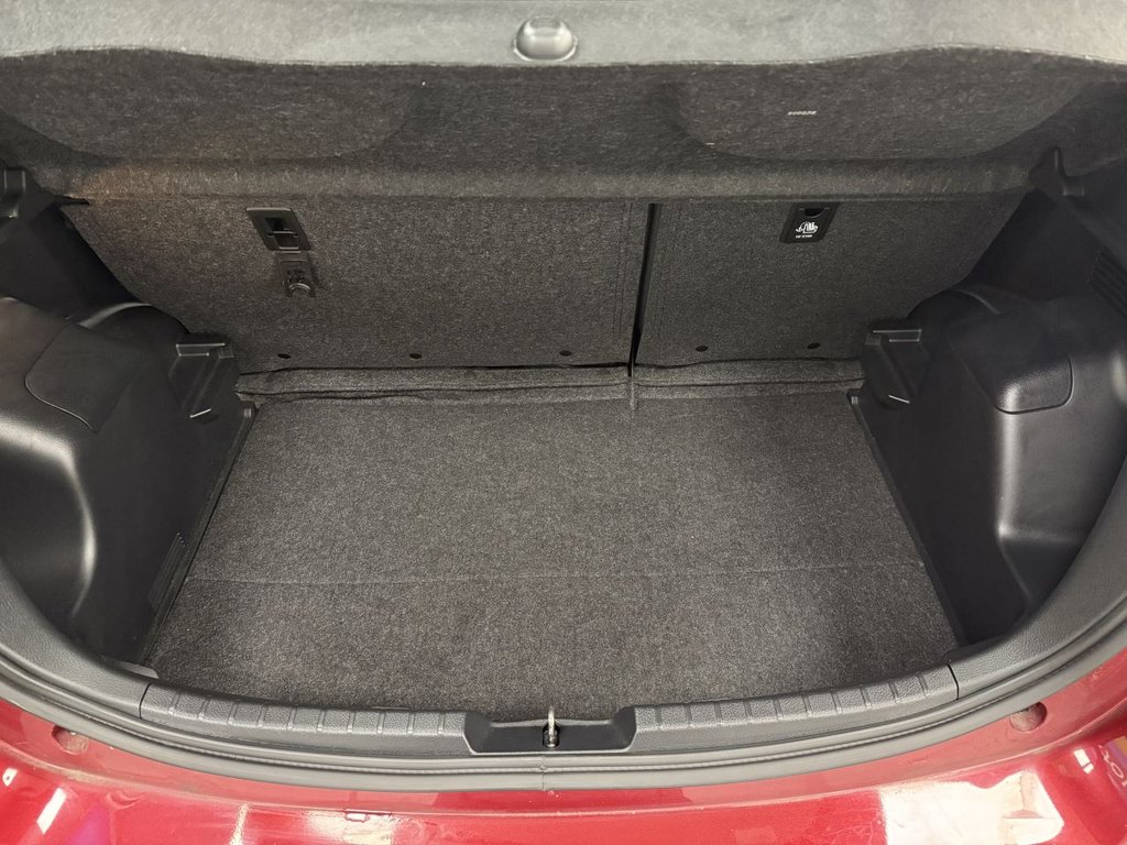 Used Toyota Yaris 2017 for sale - 76883748: Photo 13