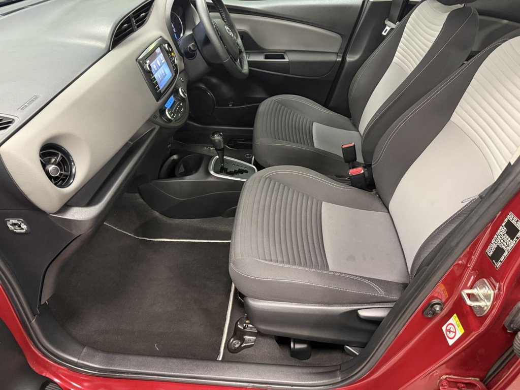 Used Toyota Yaris 2017 for sale - 76883748: Photo 38