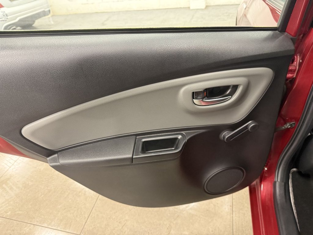 Used Toyota Yaris 2017 for sale - 76883748: Photo 41