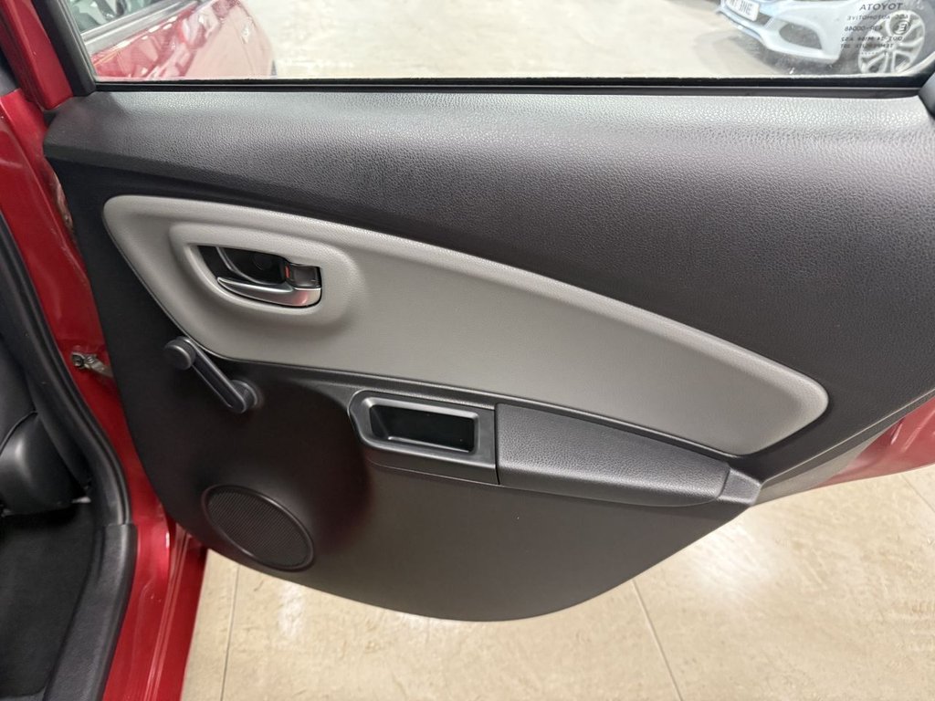 Used Toyota Yaris 2017 for sale - 76883748: Photo 45