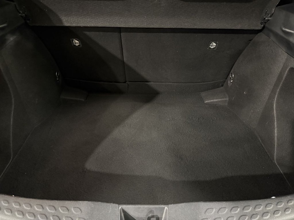 Used Toyota C-HR 2017 for sale - 76439094: Photo 11