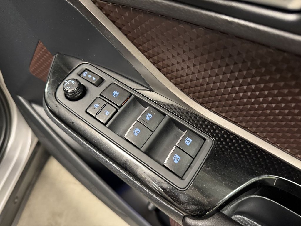 Used Toyota C-HR 2017 for sale - 76439094: Photo 13