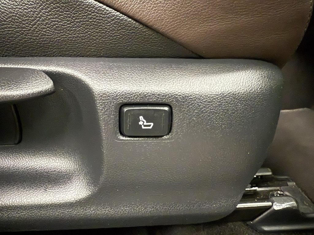 Used Toyota C-HR 2017 for sale - 76439094: Photo 15