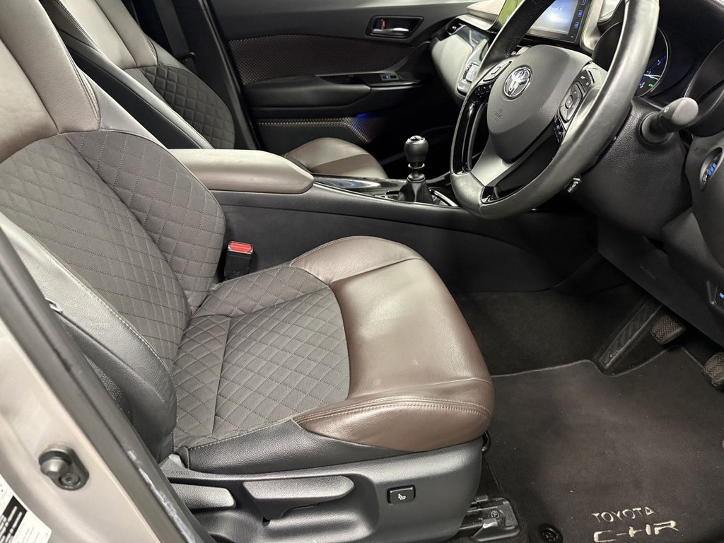 Used Toyota C-HR 2017 for sale - 76439094: Photo 16