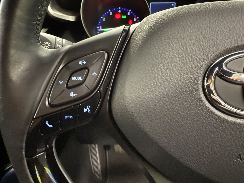 Used Toyota C-HR 2017 for sale - 76439094: Photo 20