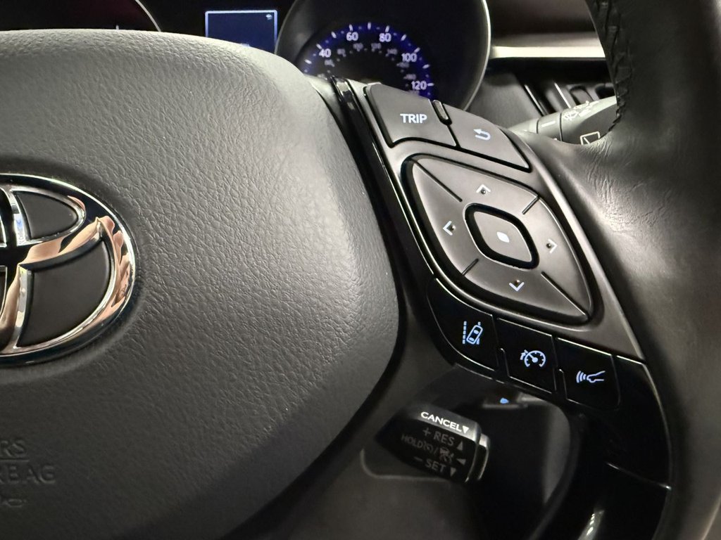 Used Toyota C-HR 2017 for sale - 76439094: Photo 21