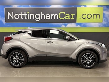 Used Toyota C-HR 2017 for sale - 76439094: Photo