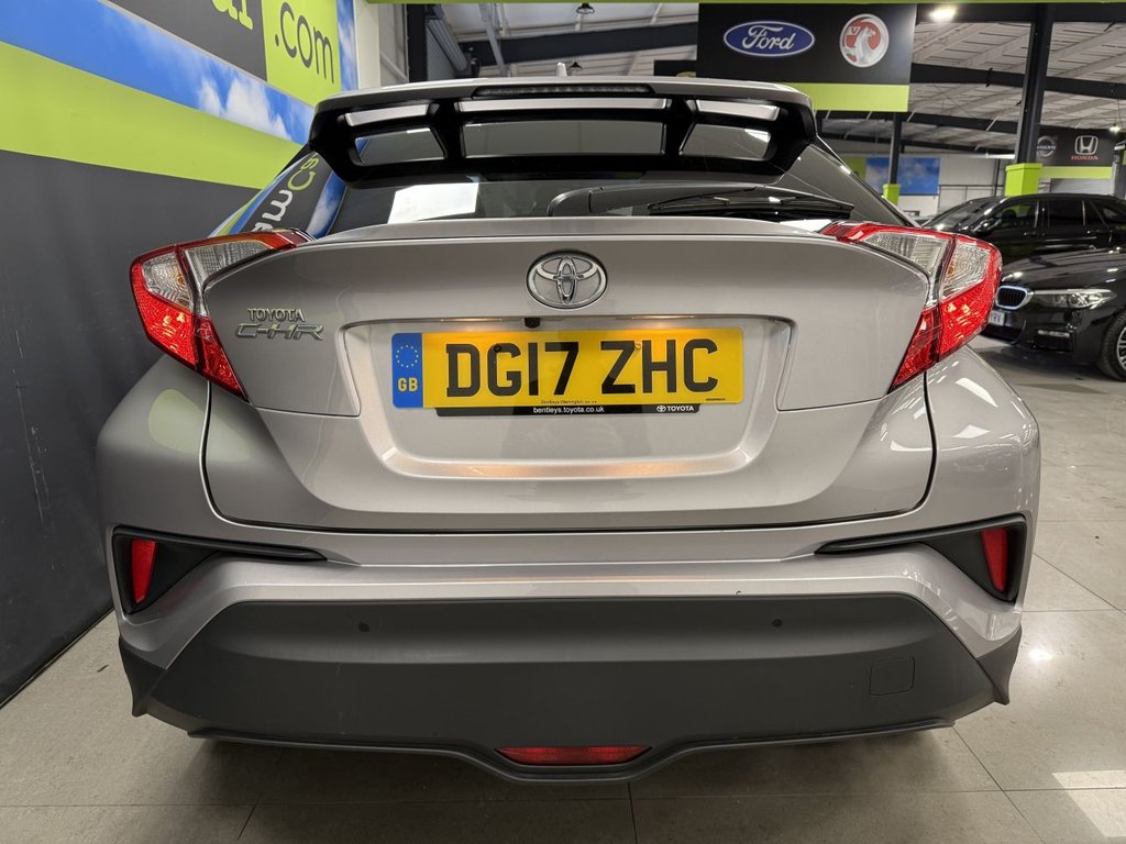 Used Toyota C-HR 2017 for sale - 76439094: Photo 9