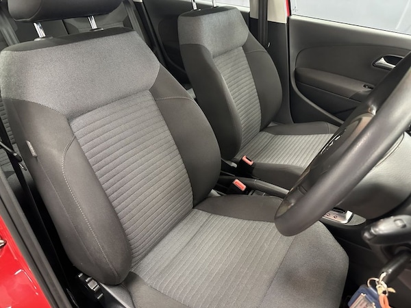 Used Volkswagen Polo 2010 for sale - 76266530: Photo 14