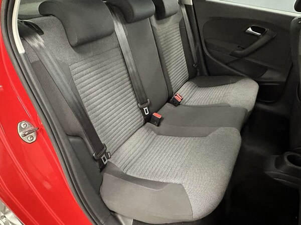 Used Volkswagen Polo 2010 for sale - 76266530: Photo 34