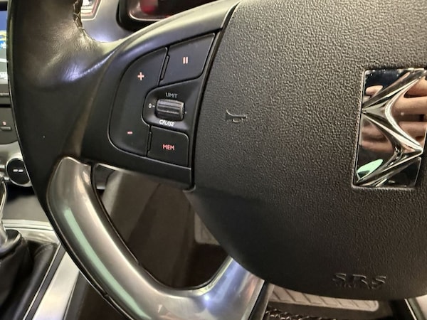 Used Citroen DS5 2014 for sale - 75559864: Photo 18