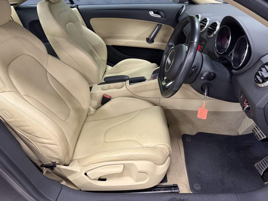 Used Audi TT 2012 for sale - 76178350: Photo 15
