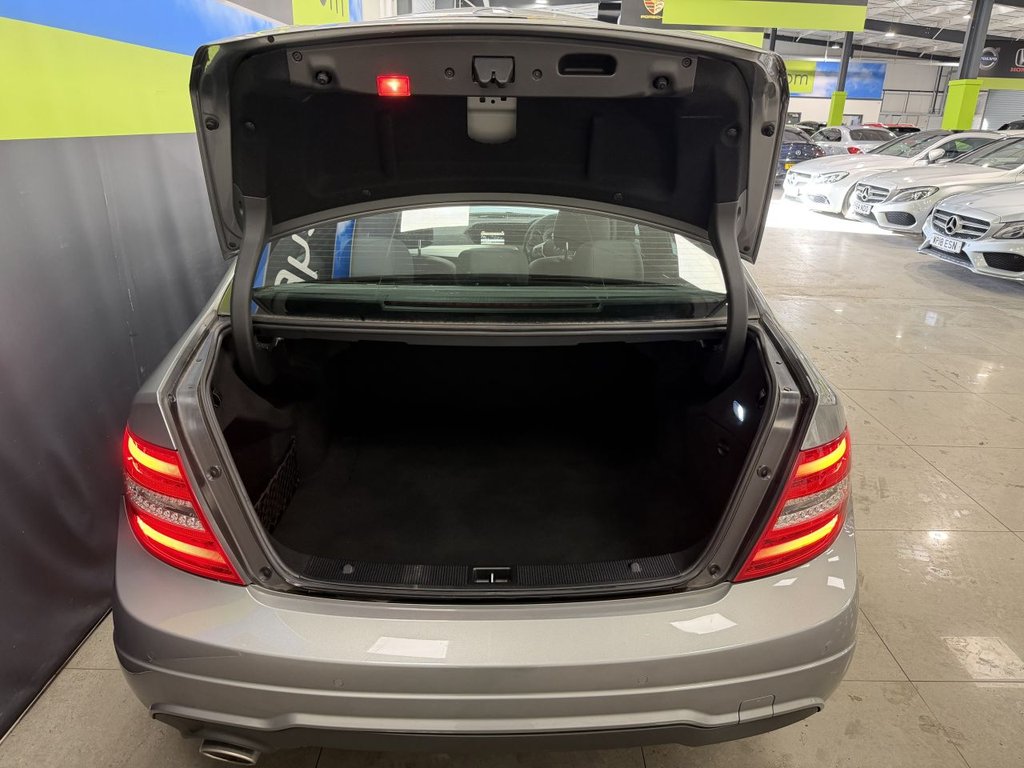 Used Mercedes-Benz C Class 2011 for sale - 77263335: Photo 13