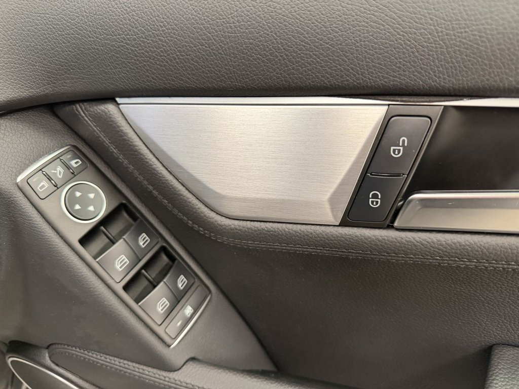 Used Mercedes-Benz C Class 2011 for sale - 77263335: Photo 15