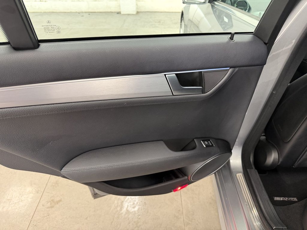 Used Mercedes-Benz C Class 2011 for sale - 77263335: Photo 39