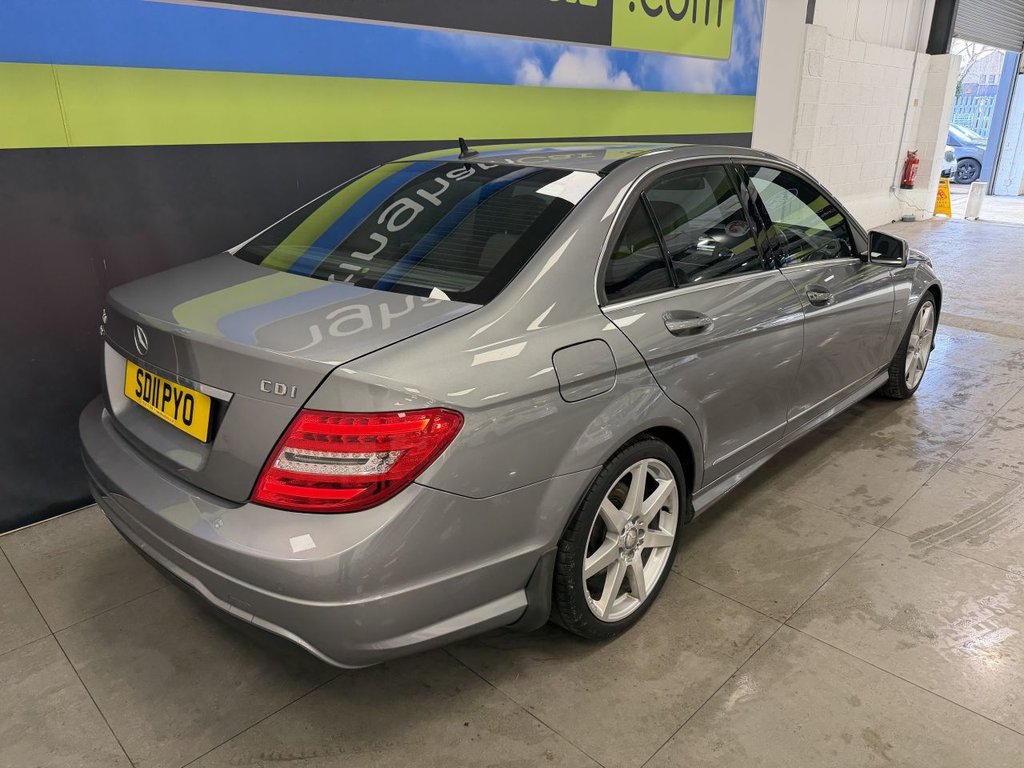 Used Mercedes-Benz C Class 2011 for sale - 77263335: Photo 6
