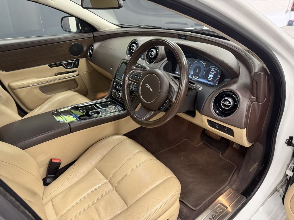 Used Jaguar XJ 2016 for sale - 76962050: Photo 15
