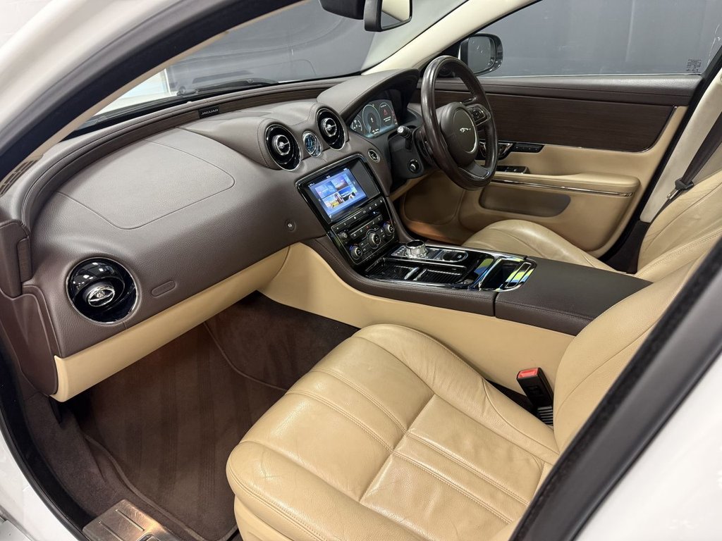 Used Jaguar XJ 2016 for sale - 76962050: Photo 42