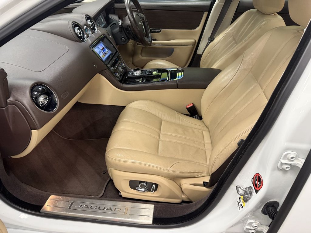 Used Jaguar XJ 2016 for sale - 76962050: Photo 45