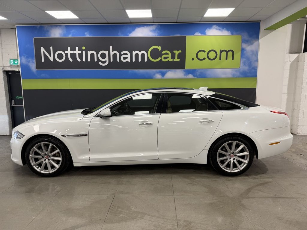 Used Jaguar XJ 2016 for sale - 76962050: Photo 9