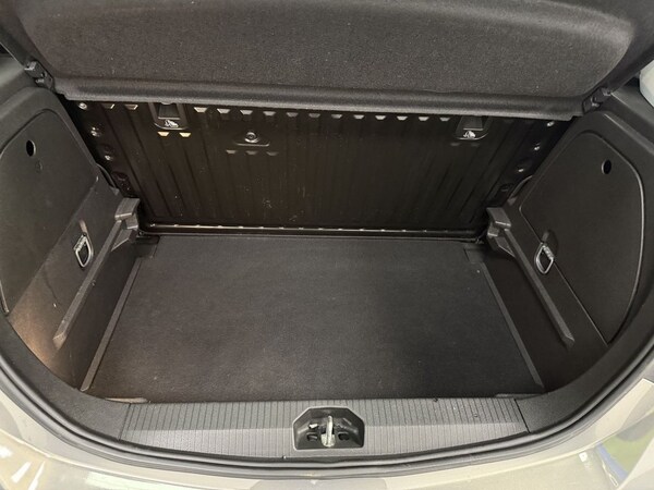 Used Vauxhall Corsa 2014 for sale - 75676000: Photo 43