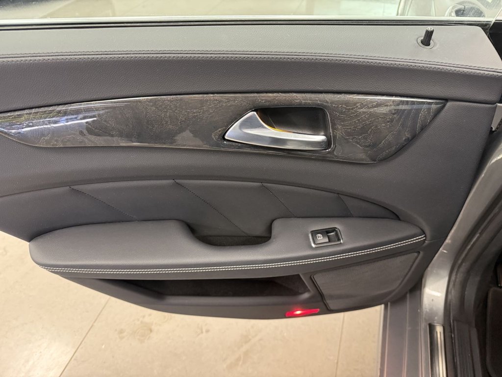 Used Mercedes-Benz CLS 2012 for sale - 76445763: Photo 36