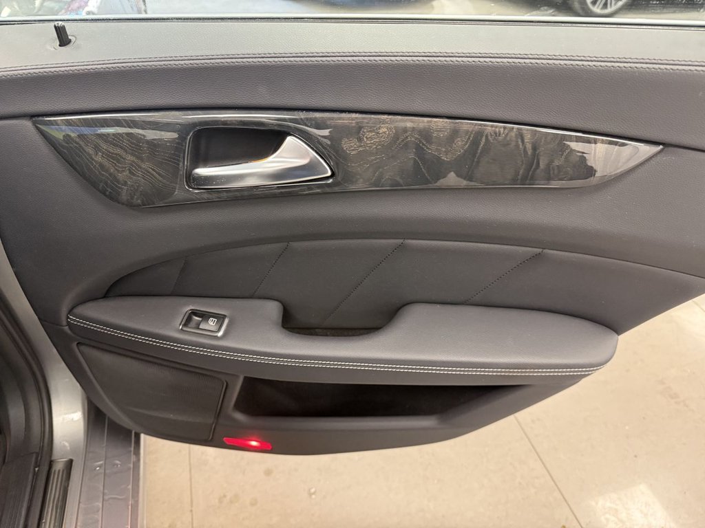 Used Mercedes-Benz CLS 2012 for sale - 76445763: Photo 39