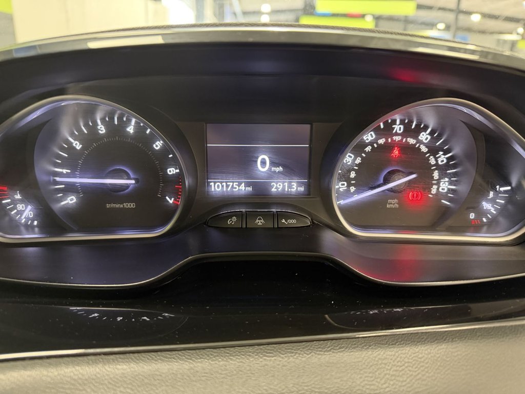 Used Peugeot 208 2013 for sale - 78167384: Photo 19