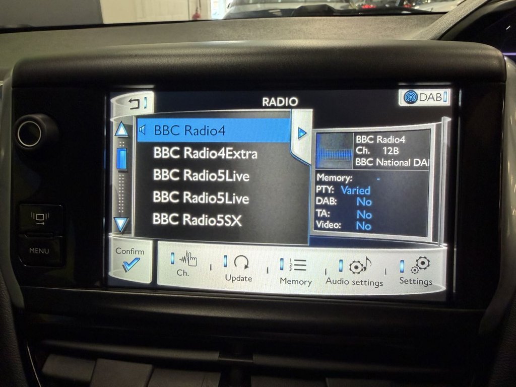 Used Peugeot 208 2013 for sale - 78167384: Photo 27