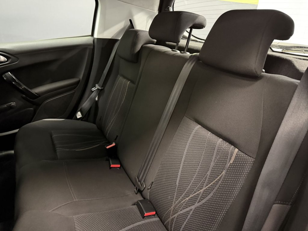 Used Peugeot 208 2013 for sale - 78167384: Photo 38