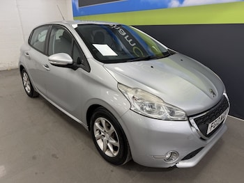 Used Peugeot 208 2013 for sale - 78167384: Photo