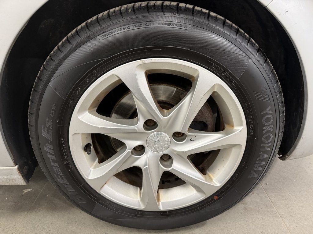 Used Peugeot 208 2013 for sale - 78167384: Photo 40