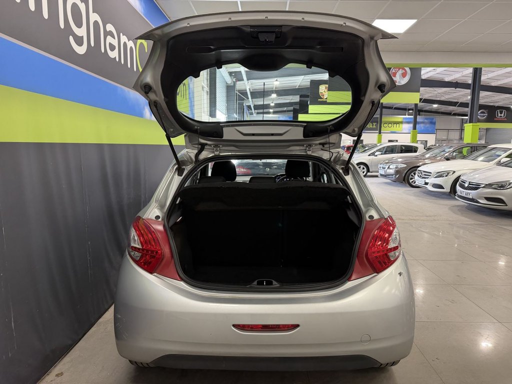 Used Peugeot 208 2013 for sale - 78167384: Photo 7