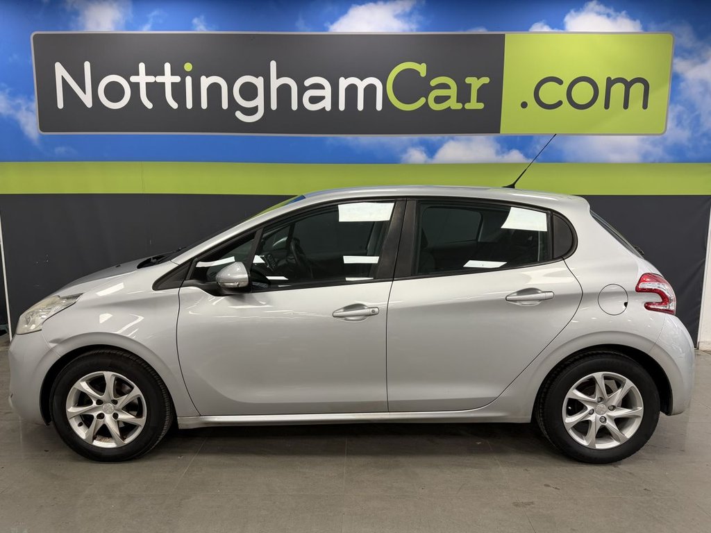 Used Peugeot 208 2013 for sale - 78167384: Photo 9