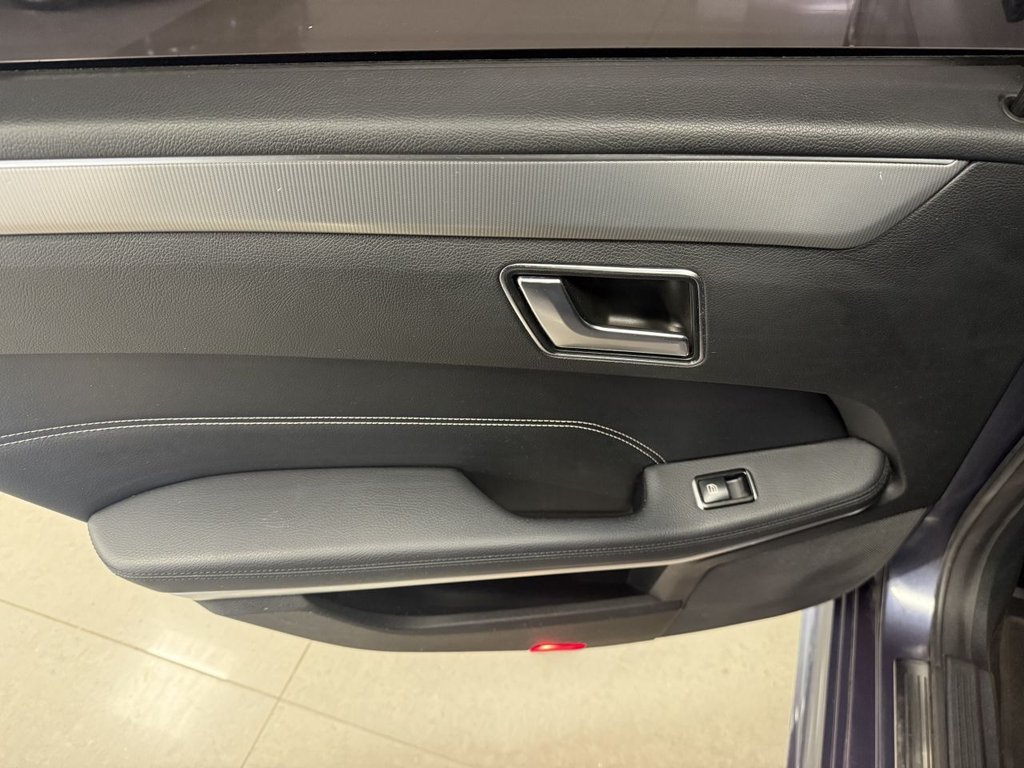 Used Mercedes-Benz E Class 2015 for sale - 76396438: Photo 35