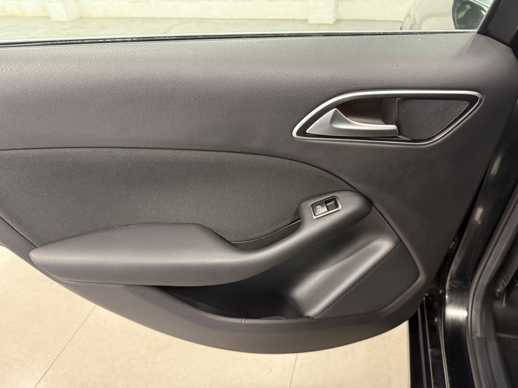 Used Mercedes-Benz B Class 2014 for sale - 76386176: Photo 39