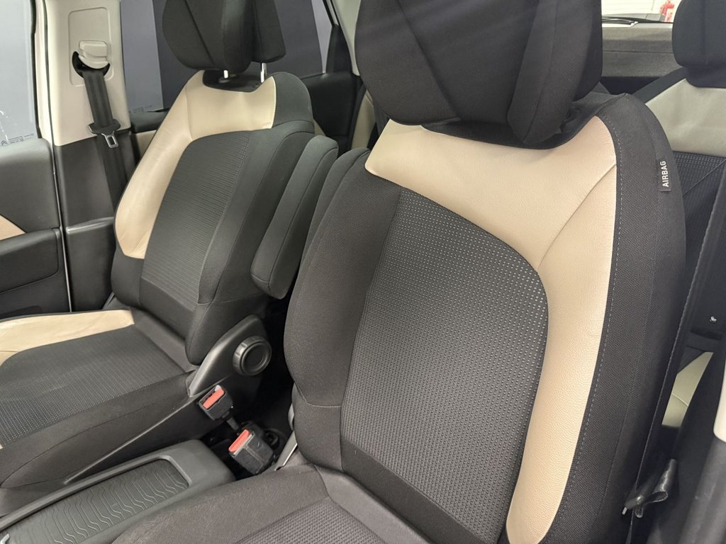 Used Citroen C4 Picasso 2015 for sale - 76973642: Photo 35