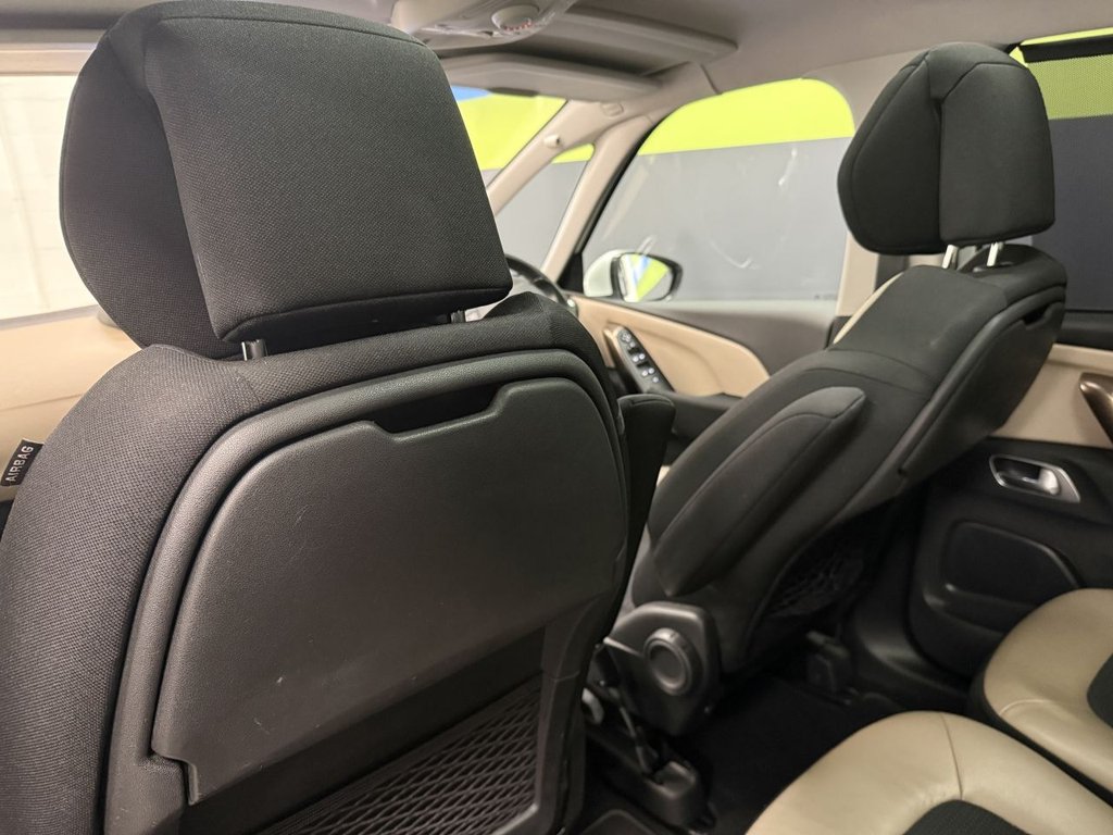 Used Citroen C4 Picasso 2015 for sale - 76973642: Photo 40